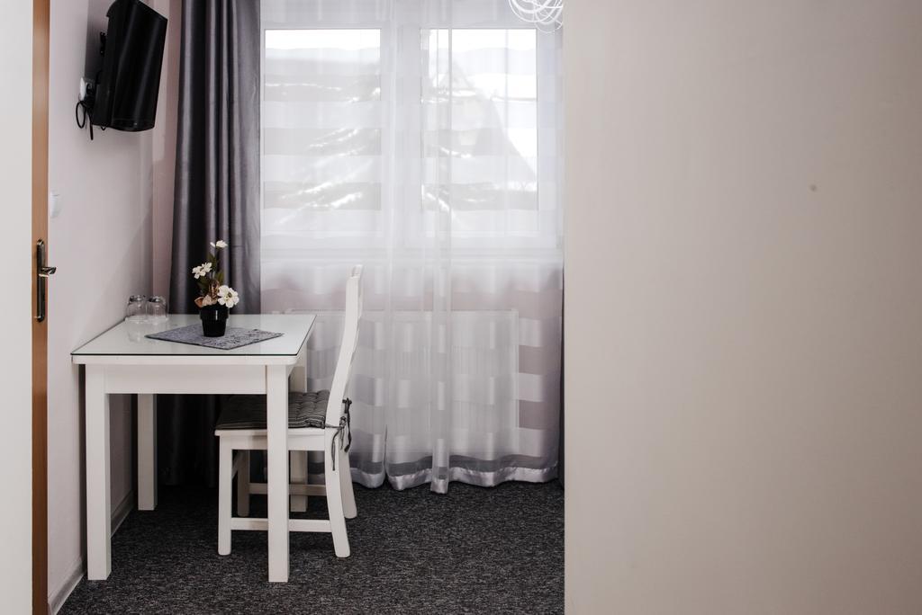 샤플라리 Osrodek Wypoczynkowy Anna Ila B&B 외부 사진